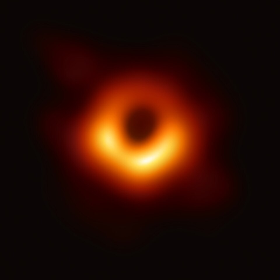 M87ブラックホール観測